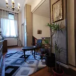 La Maison Du Bonheur B&B *