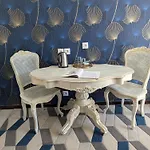 La Maison Du Bonheur B&B *