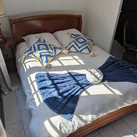 La Maison Du Bonheur B&B *